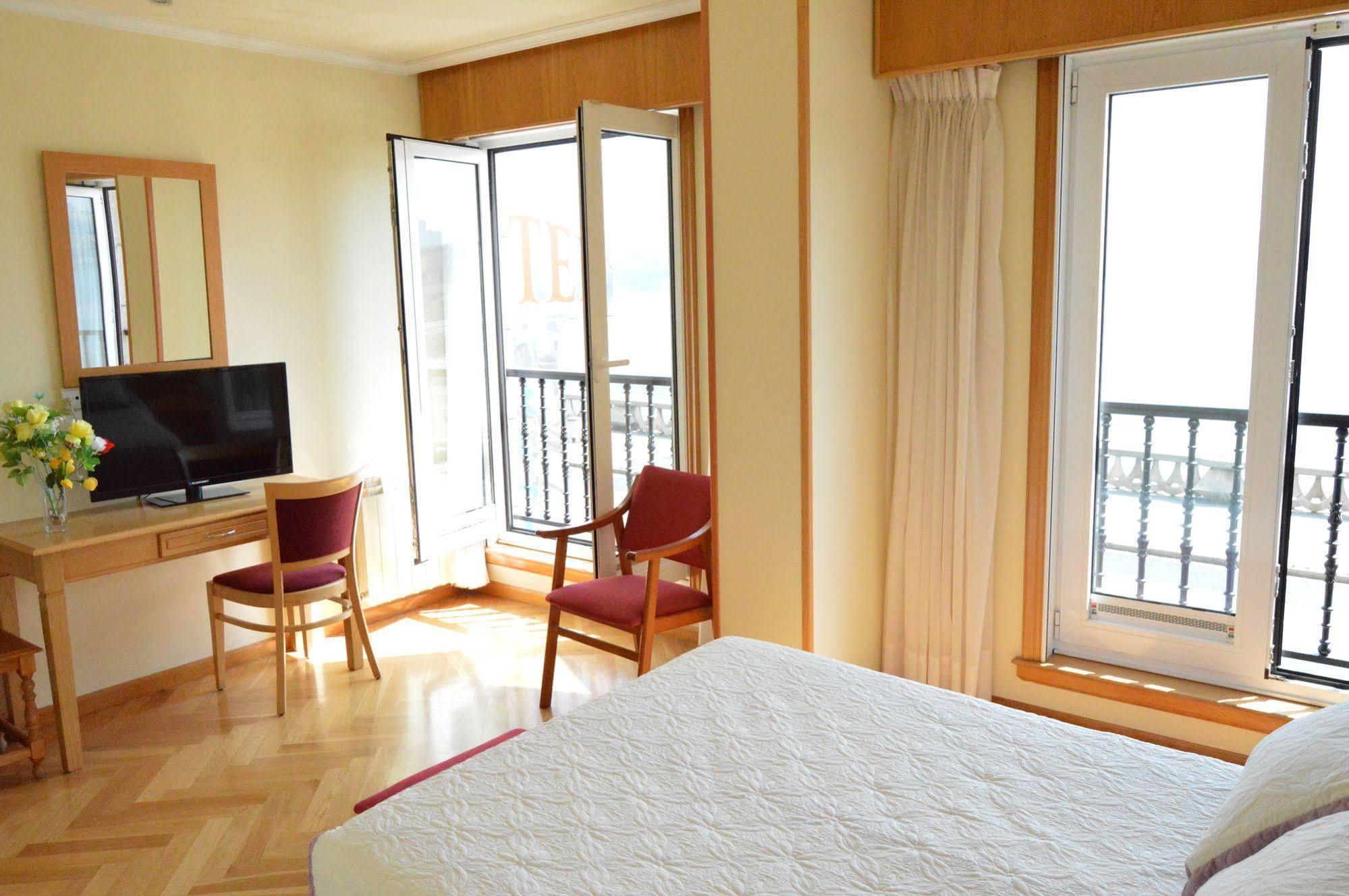 Hotel Cristal 2 A Coruna Luaran gambar