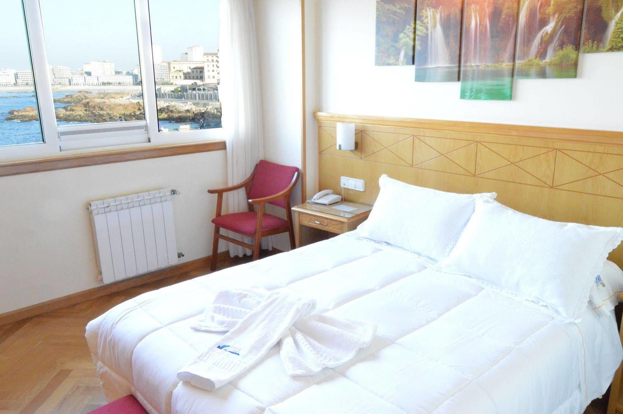 Hotel Cristal 2 A Coruna Luaran gambar